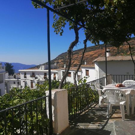 Apartamentos Rurales Las Chimeneas Capileira Bagian luar foto