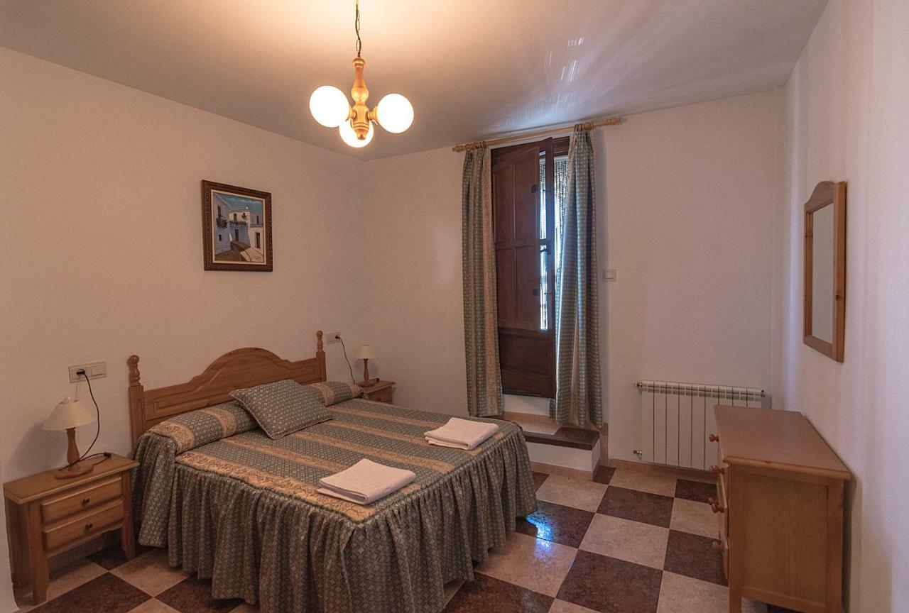 Apartamentos Rurales Las Chimeneas Capileira Bagian luar foto