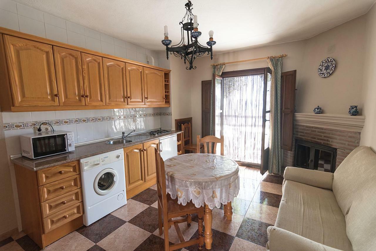Apartamentos Rurales Las Chimeneas Capileira Bagian luar foto