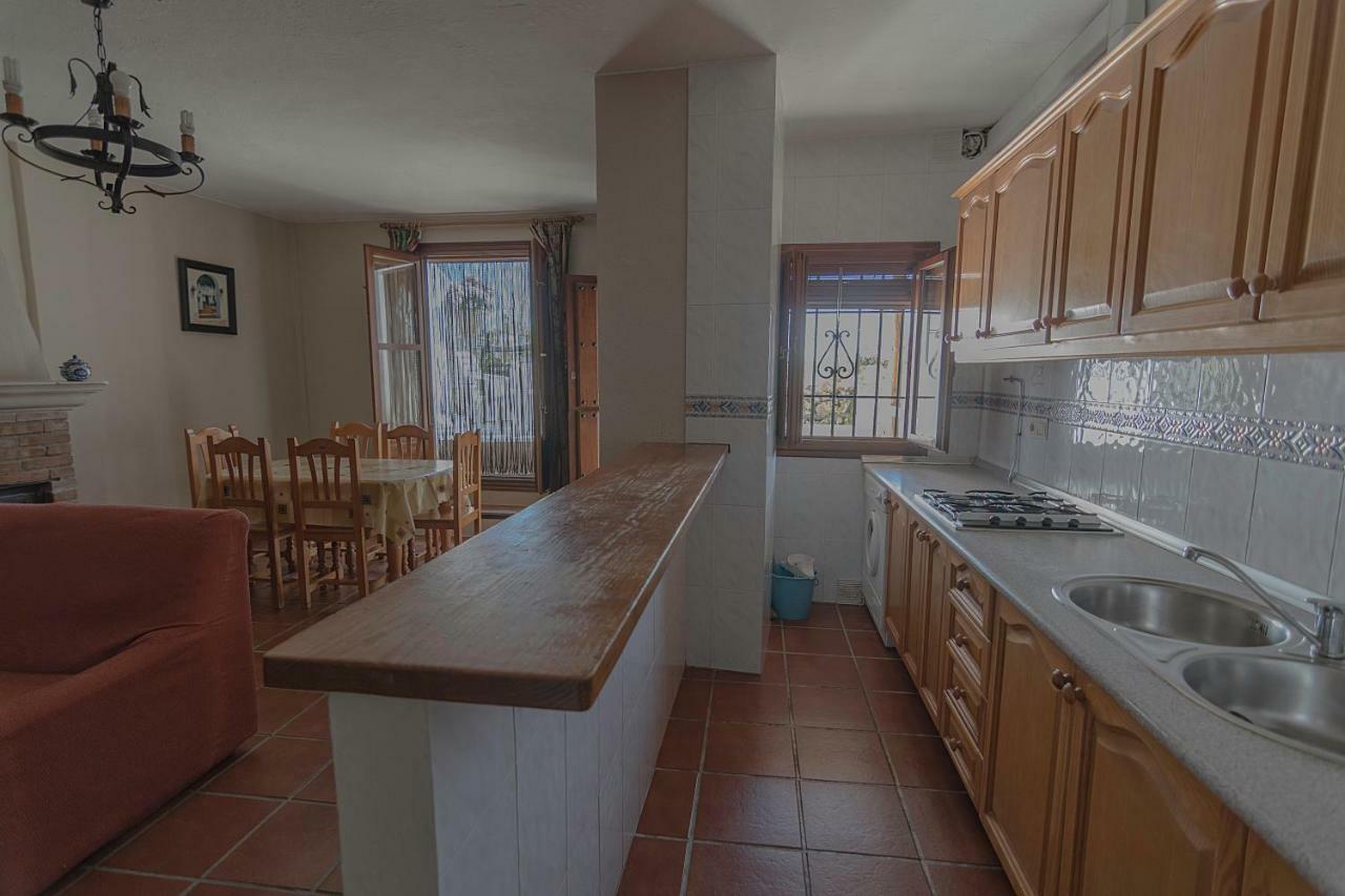 Apartamentos Rurales Las Chimeneas Capileira Bagian luar foto