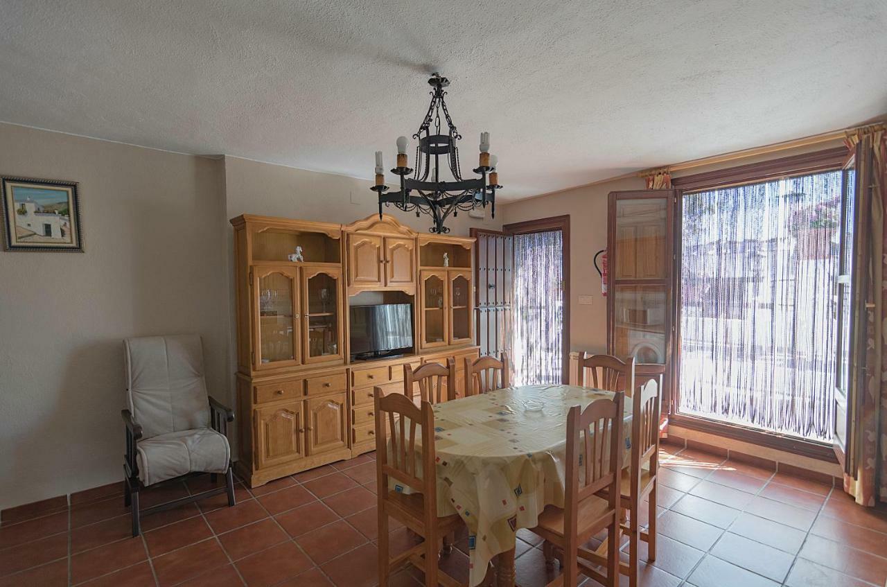 Apartamentos Rurales Las Chimeneas Capileira Bagian luar foto